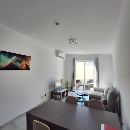 Apartament Heights Penthouse 22 *
